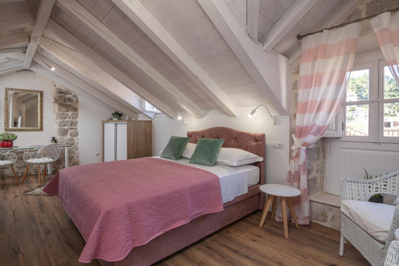 Apartments Villa Agava ツァヴタット エクステリア 写真