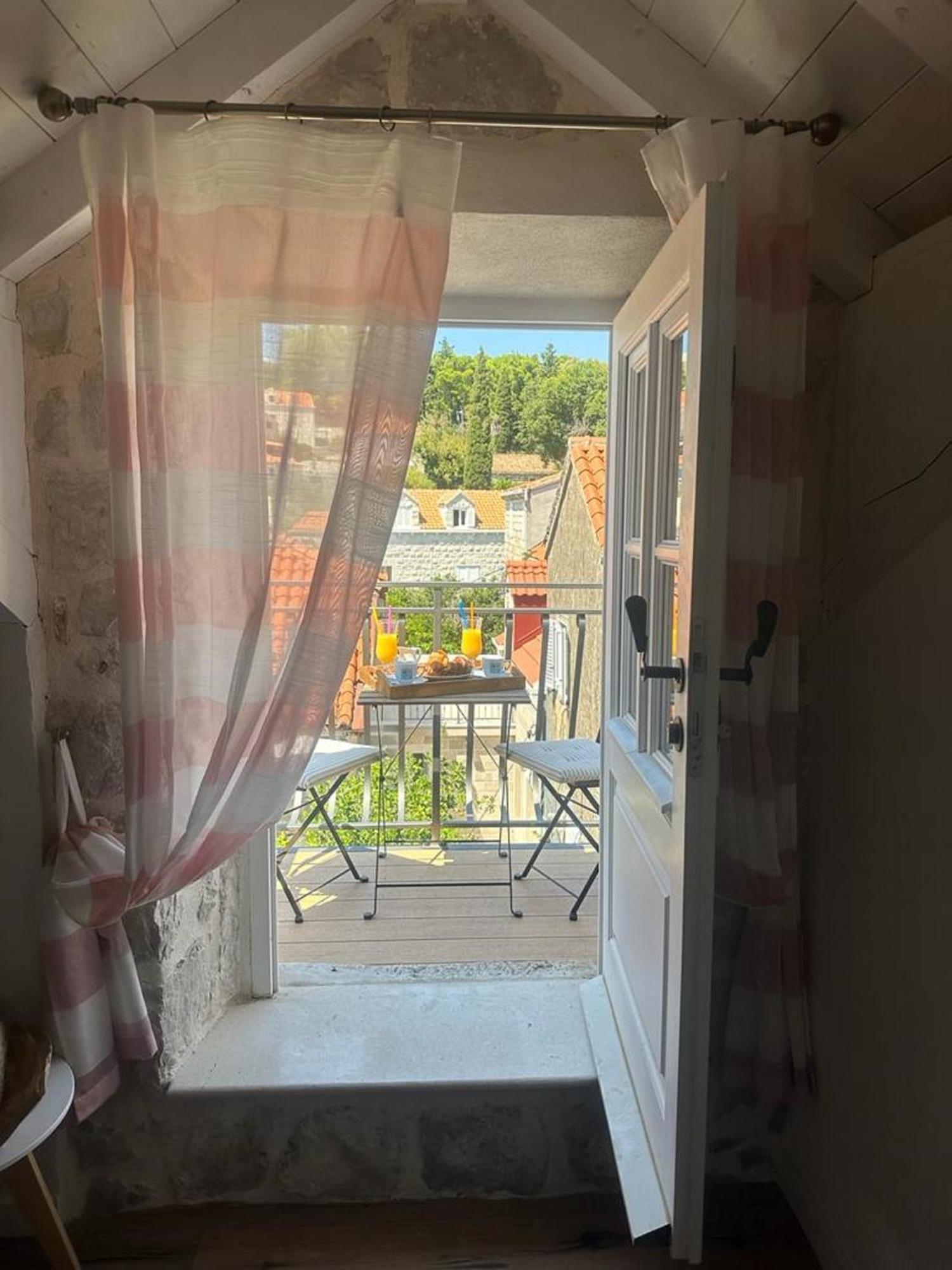 Apartments Villa Agava ツァヴタット エクステリア 写真