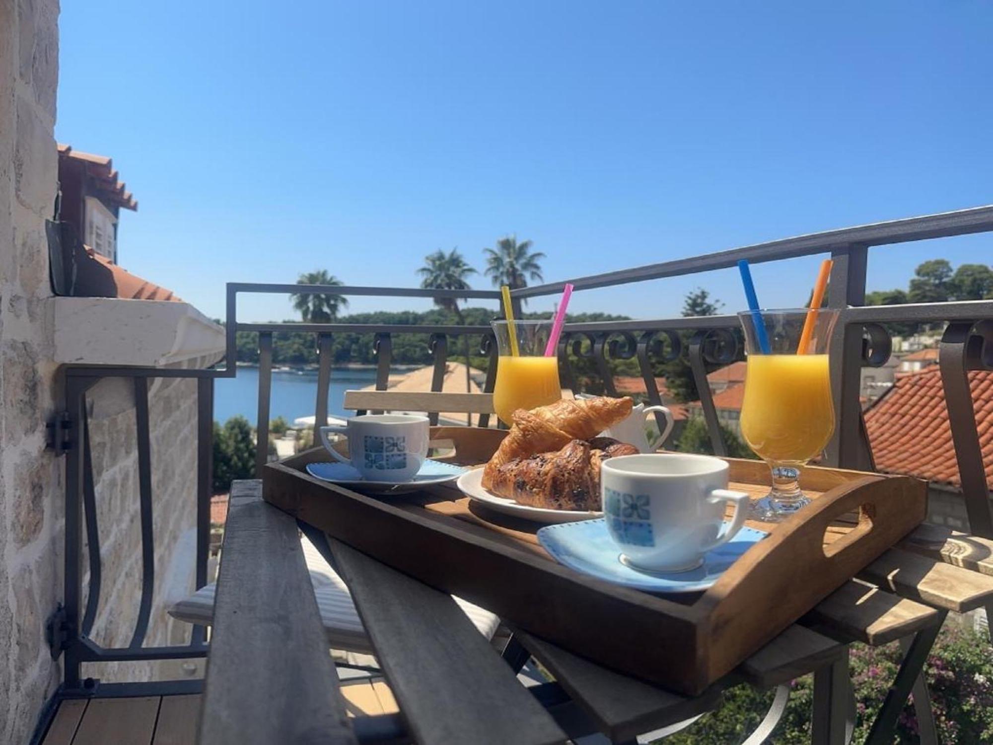 Apartments Villa Agava ツァヴタット エクステリア 写真