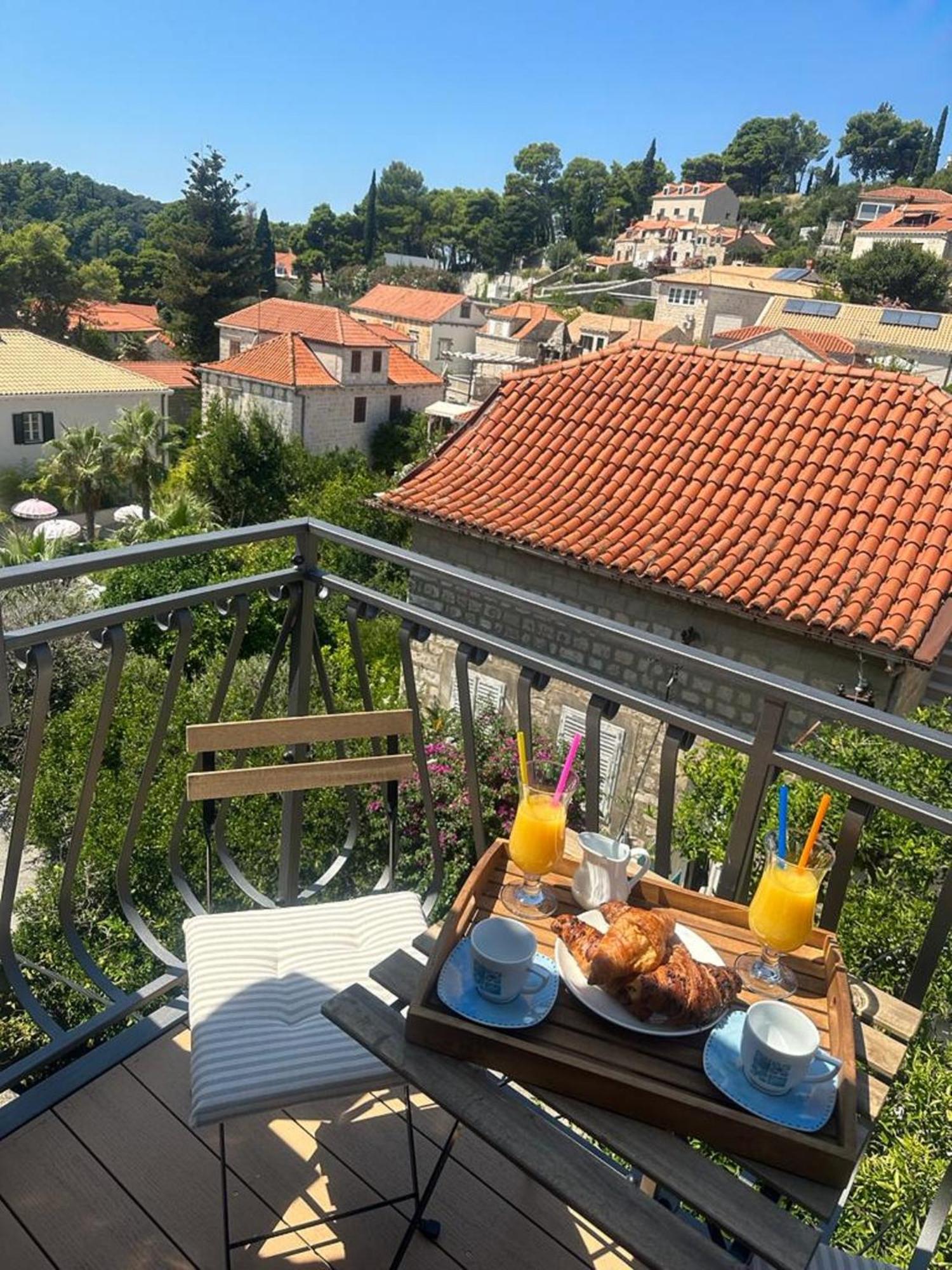 Apartments Villa Agava ツァヴタット エクステリア 写真